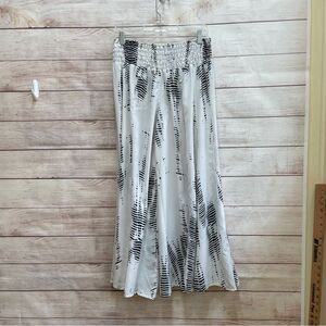 URBAN NOMAD VERY WIDE LEG PALAZZO/ELEPHANT PANTS IN BLACK AND WHITE PRINT